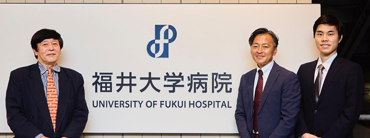 事例紹介：福井県済生会病院 [バス待合室]｜無印良品の建築